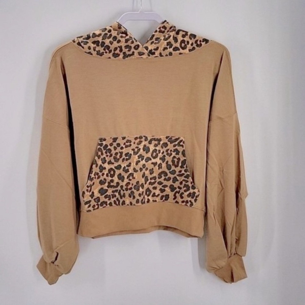 $54 NEW Zenana Drop Shoulder Balloon Sleeve Contrasting Leopard Print Hoodie S - Picture 3 of 7